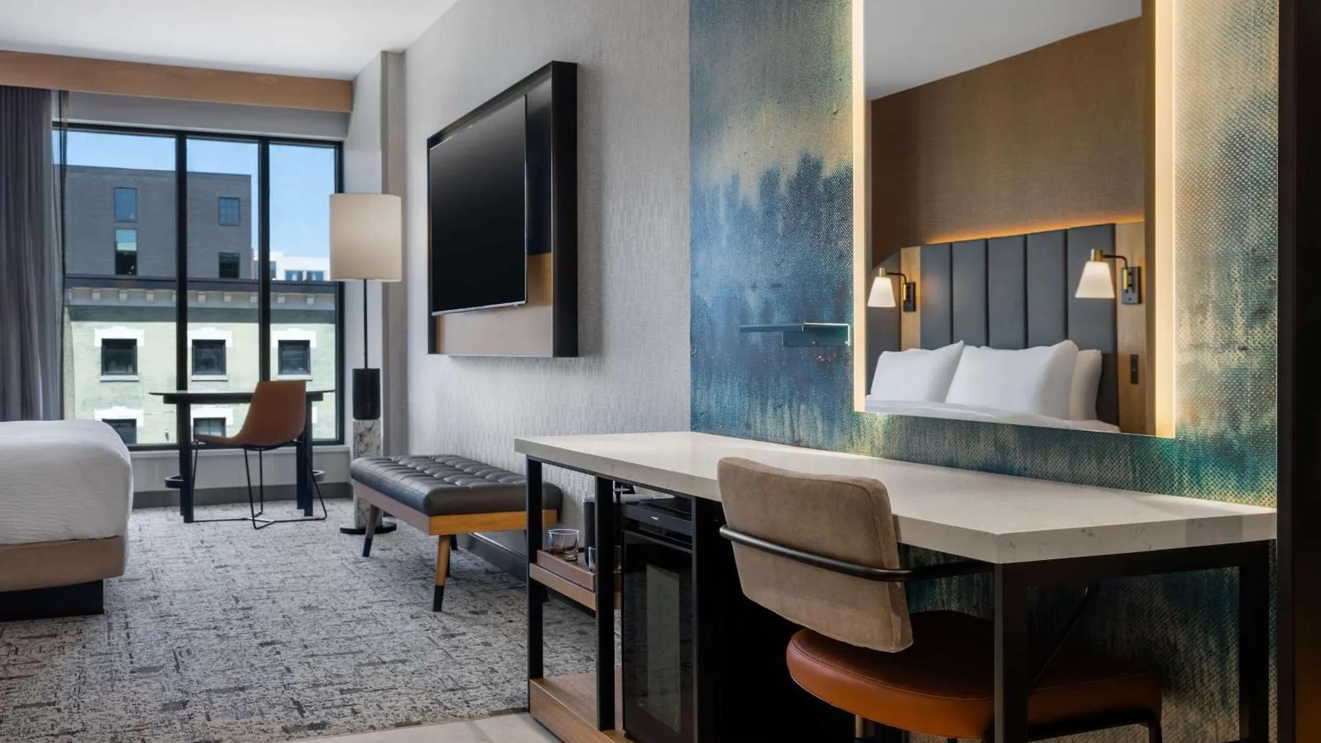 Tempo By Hilton Louisville Downtown Nulu